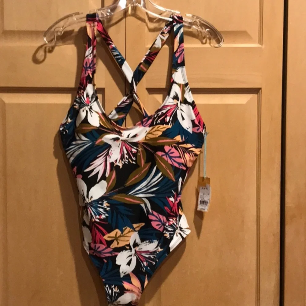 New Kona Sol swimsuit - Picture 1 of 7